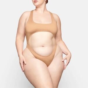 Skims Cut Out Monokini